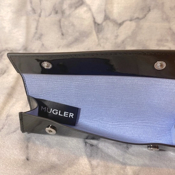 Mugler Generic 10 ml Travel Case in Black NEW - Picture 4 of 10